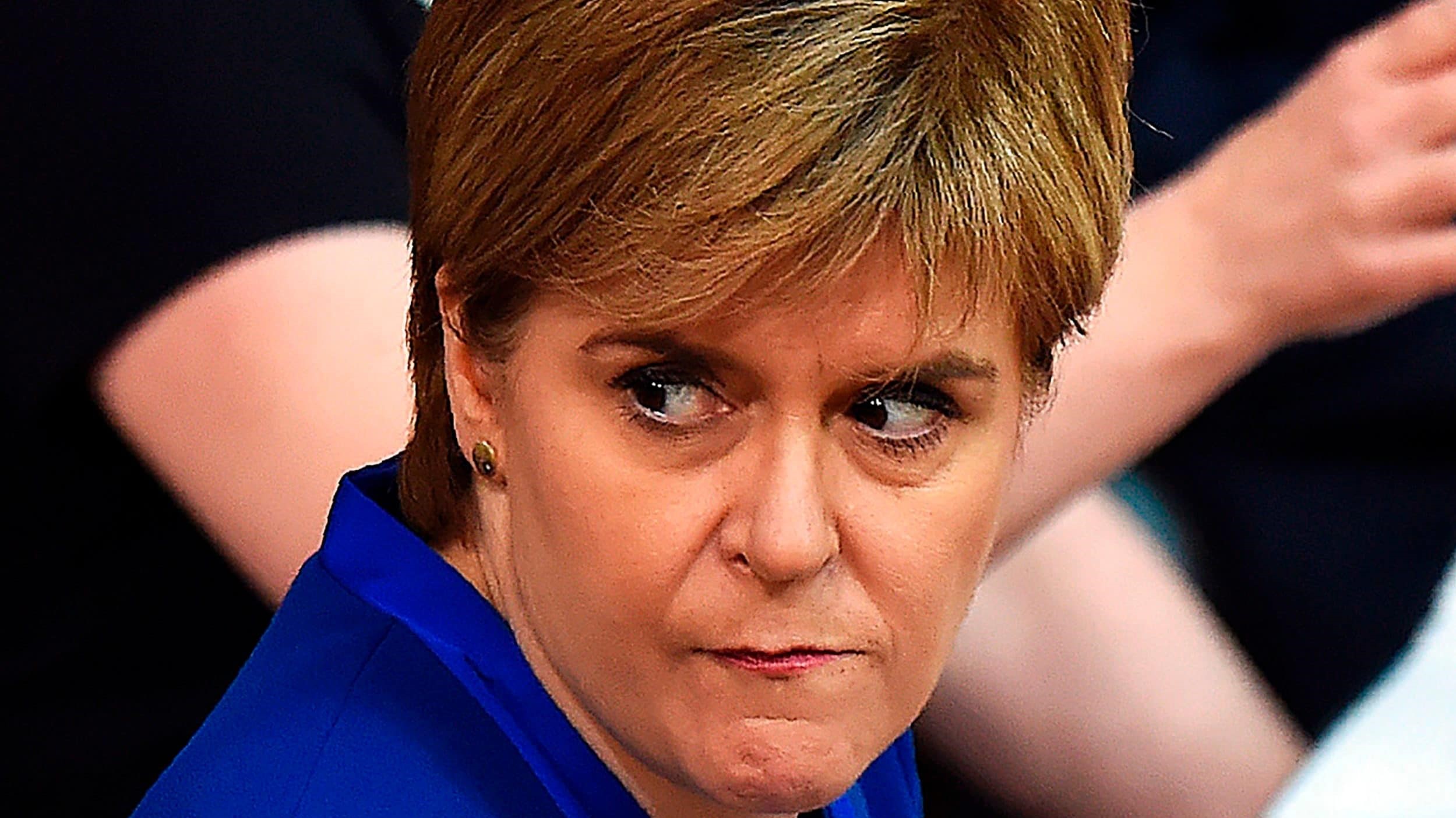 نيكولا ستيرجين عازمة على تنفيذ استفتاء استقلال اسكوتلندا 