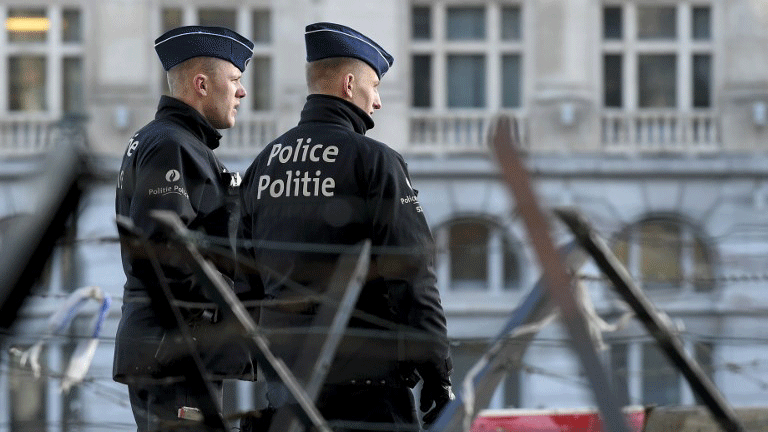 صورة تعبيرية لرجلي شرطة بلجيكيين