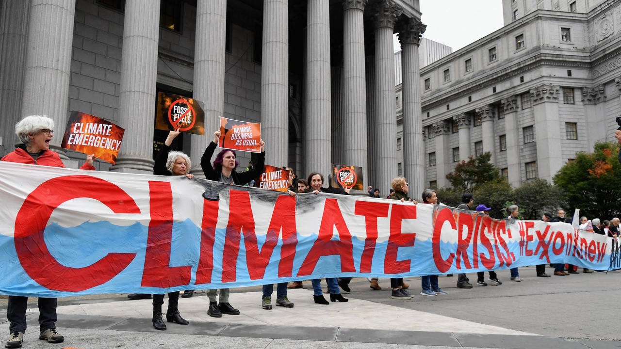 تظاهرة للمطالبة بالتصدي للتغيّر المناخي في نيويورك في تشرين الأول/أكتوبر 2019