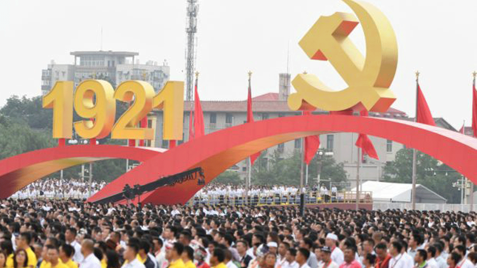 احتفالات الذكرى المئوية لتأسيس الحزب الشيوعي الصيني في ميدان تيانانمن في بكين في 1 تموز/ يوليو 2021