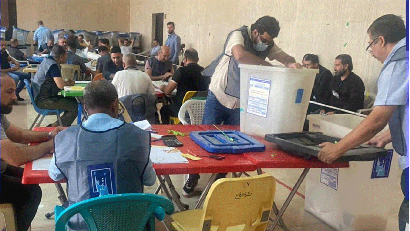 مفوضية الانتخابات العراقية باشرت اليوم الأحد العد اليدوي لاصوات 6 محافظات أخرى (المفوضية)