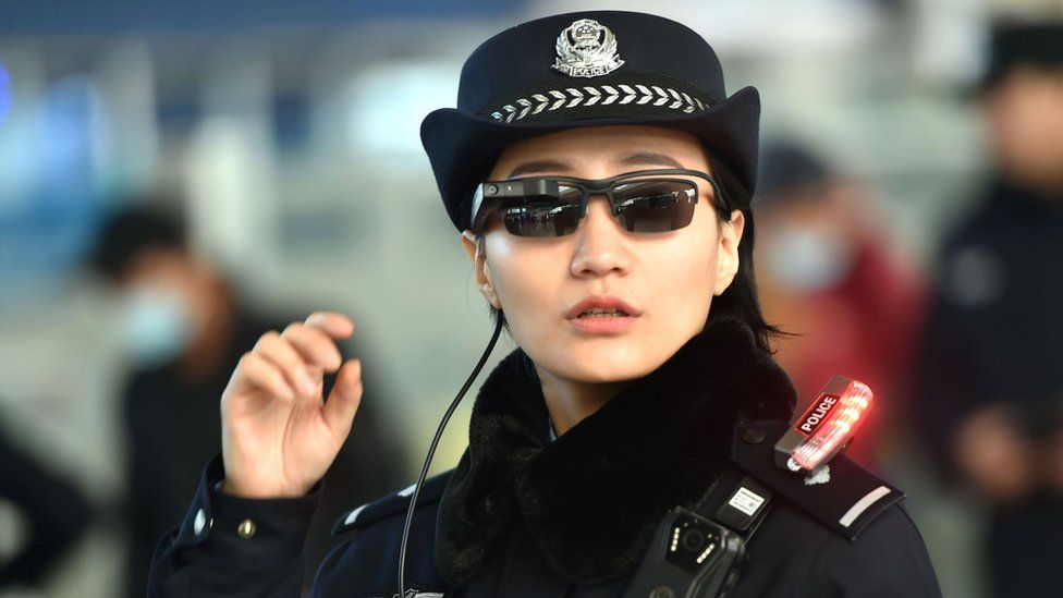 شرطية صينية في صورة أرشيفية