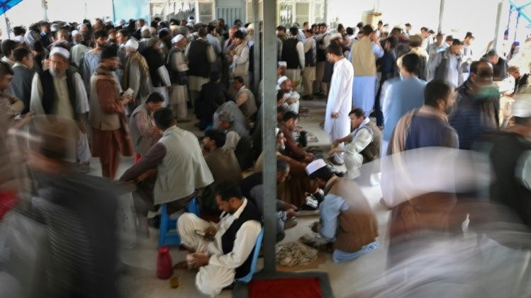اودحام في السوق المالية في كابول