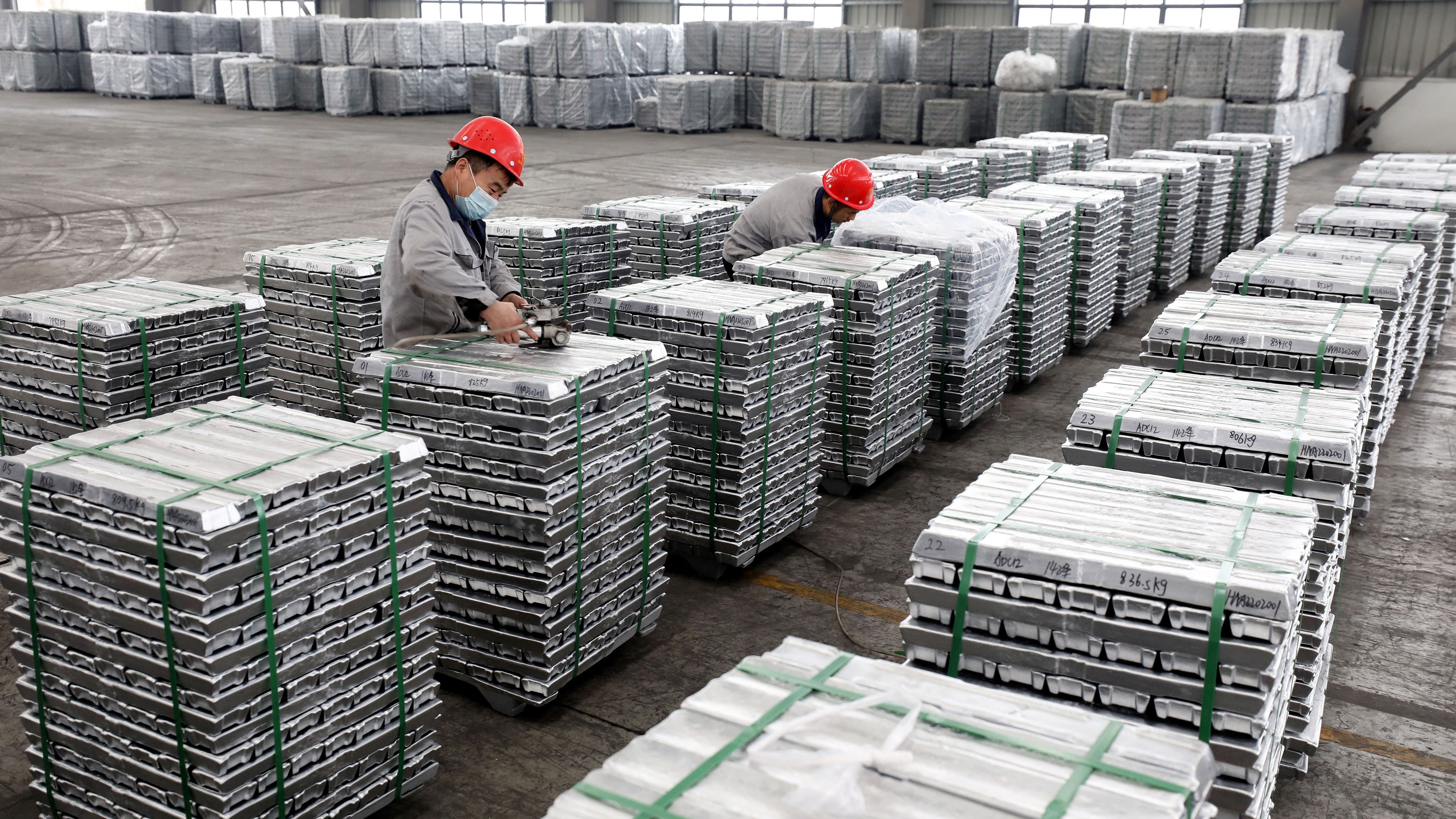 مصنع لصناعة الألمنيوم في مقاطعة آنهوي الصينية، في 9 فبراير 2022