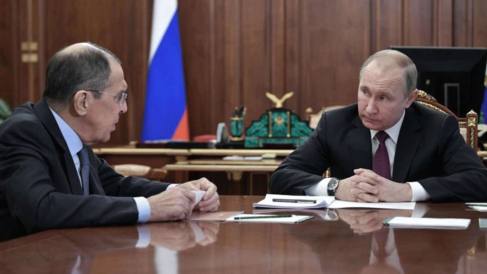 الرئيس الروسي فلاديمير بوتين مع وزير الخارجية سيرغي لافروف
