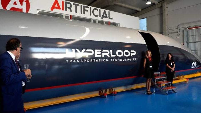 نظام النقل هايبرلوب... راوح مكانك!