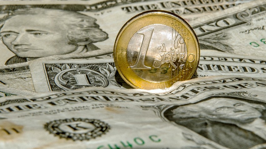 صورة من الأرشيف للعمليتن الأميركية والأوروبية