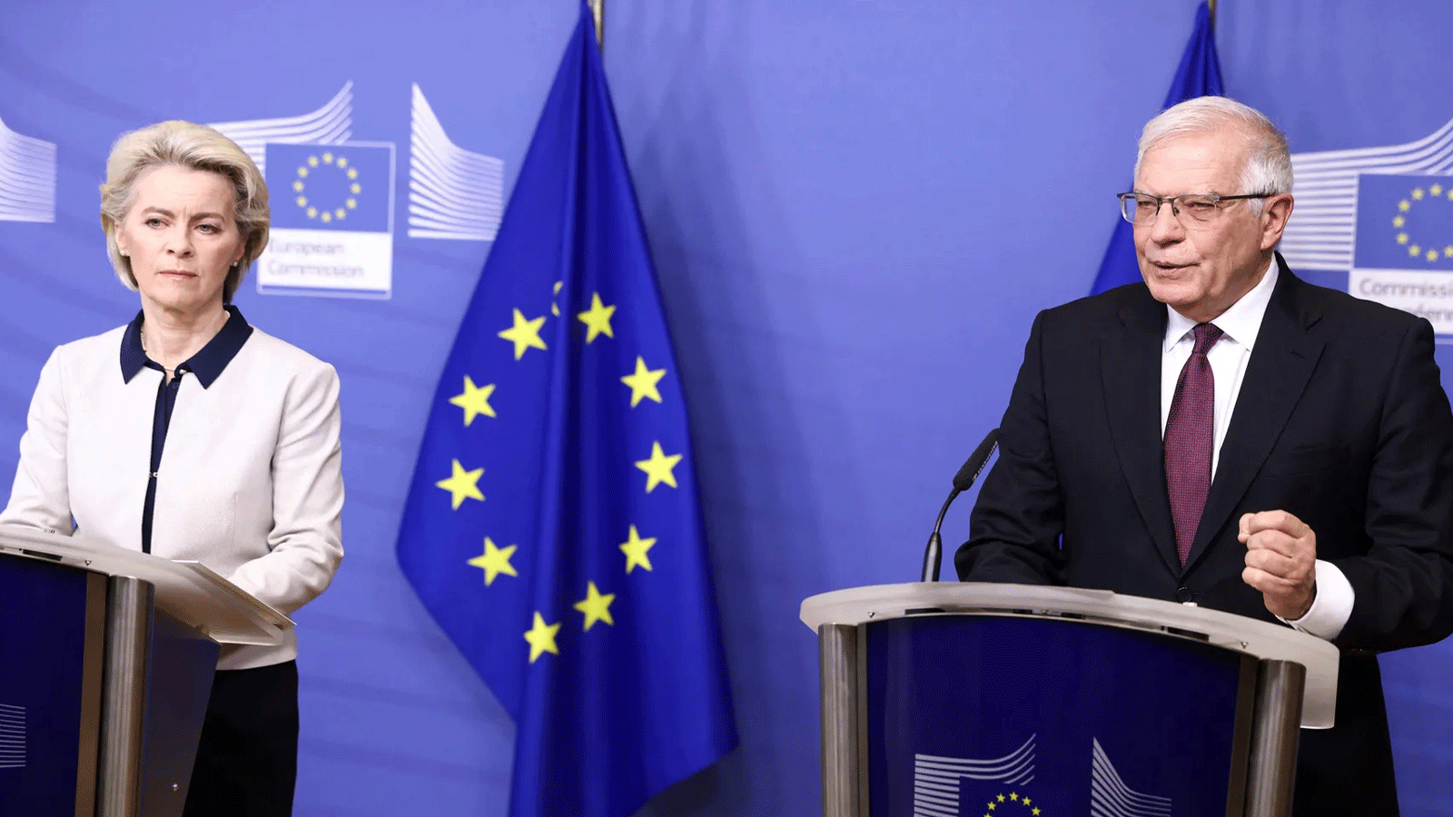 رئيسة المفوضية الأوروبية أورسولا فون دير لاين ونائب الرئيس المسؤول عن السياسة الخارجية جوزيب بوريل 