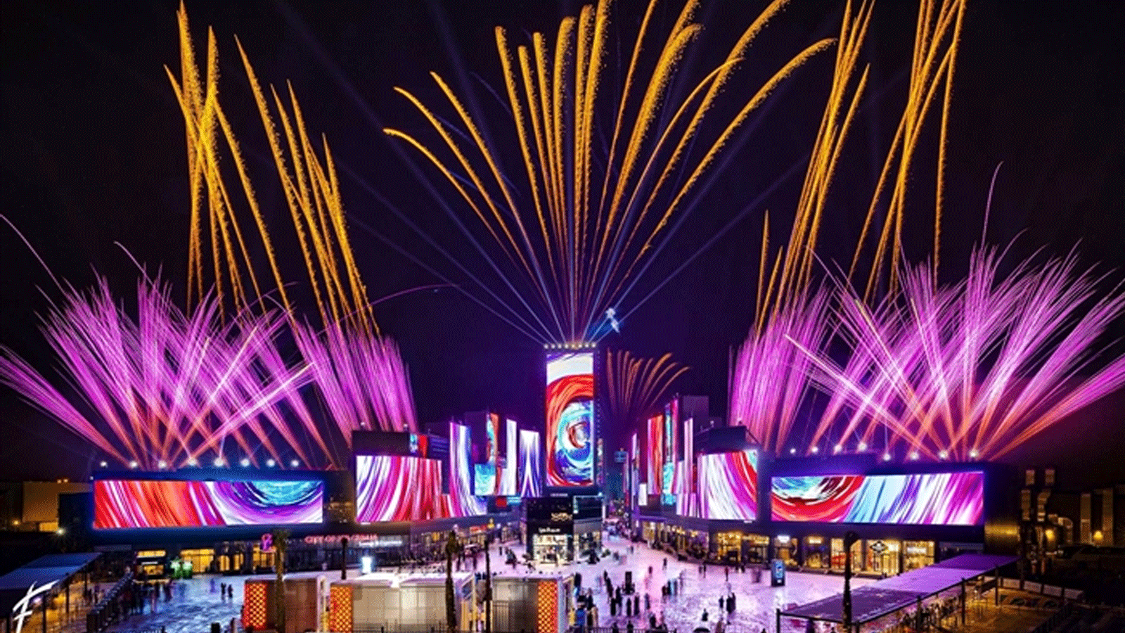 موسم الرياض 2022 سينطلق تحت شعار "فوق الخيال في 21 من أكتوبر تشرين الثاني الجاري بحفل عالمي يضمُّ عرضًا لسيرك دو سوليه.