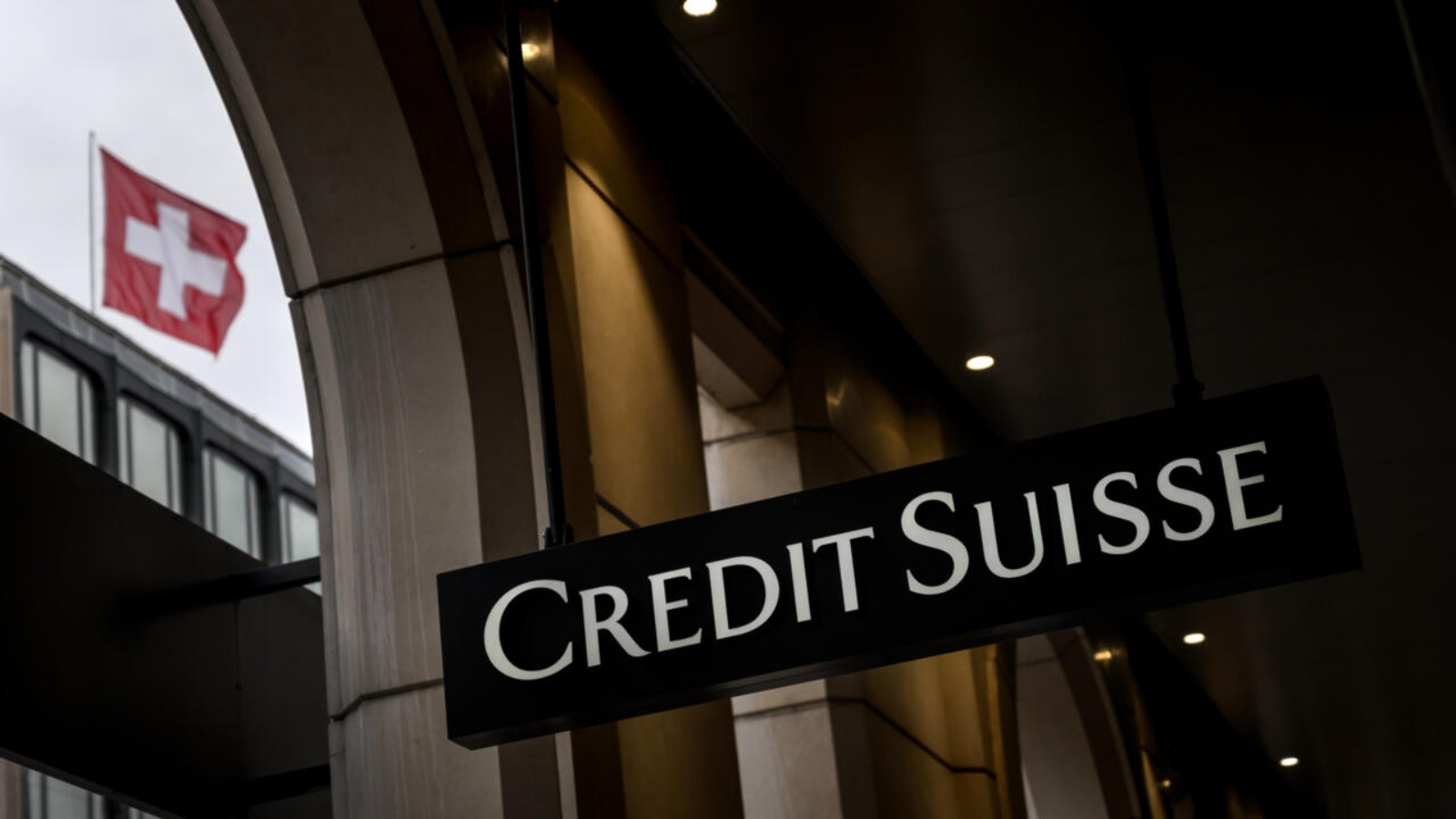 مجموعة كريدي سويس المصرفية توافق على دفع 238 مليون يورو 