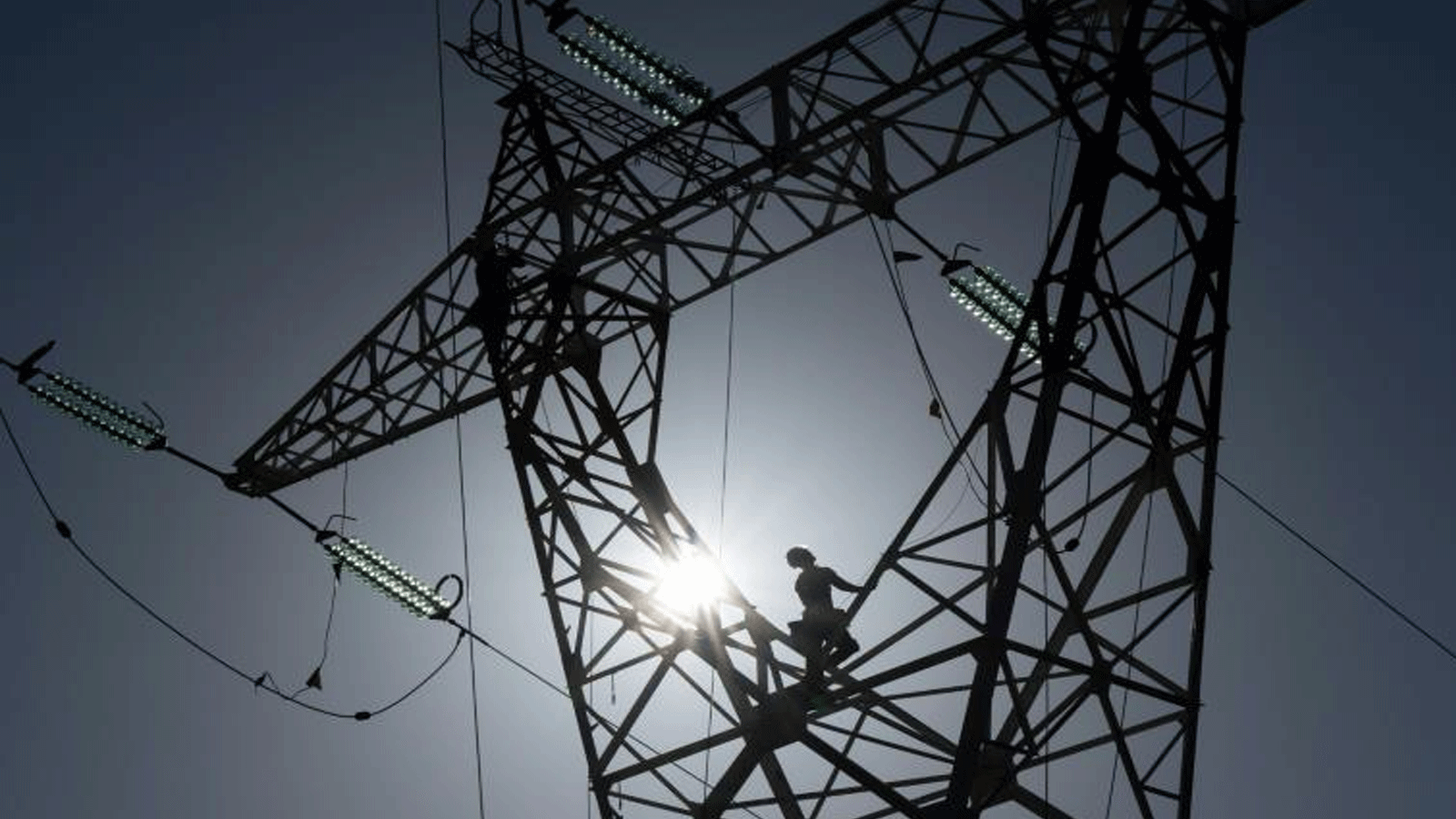 مخاطر حدوث توترات في شبكة الكهرباء الفرنسية ستعلو في يناير