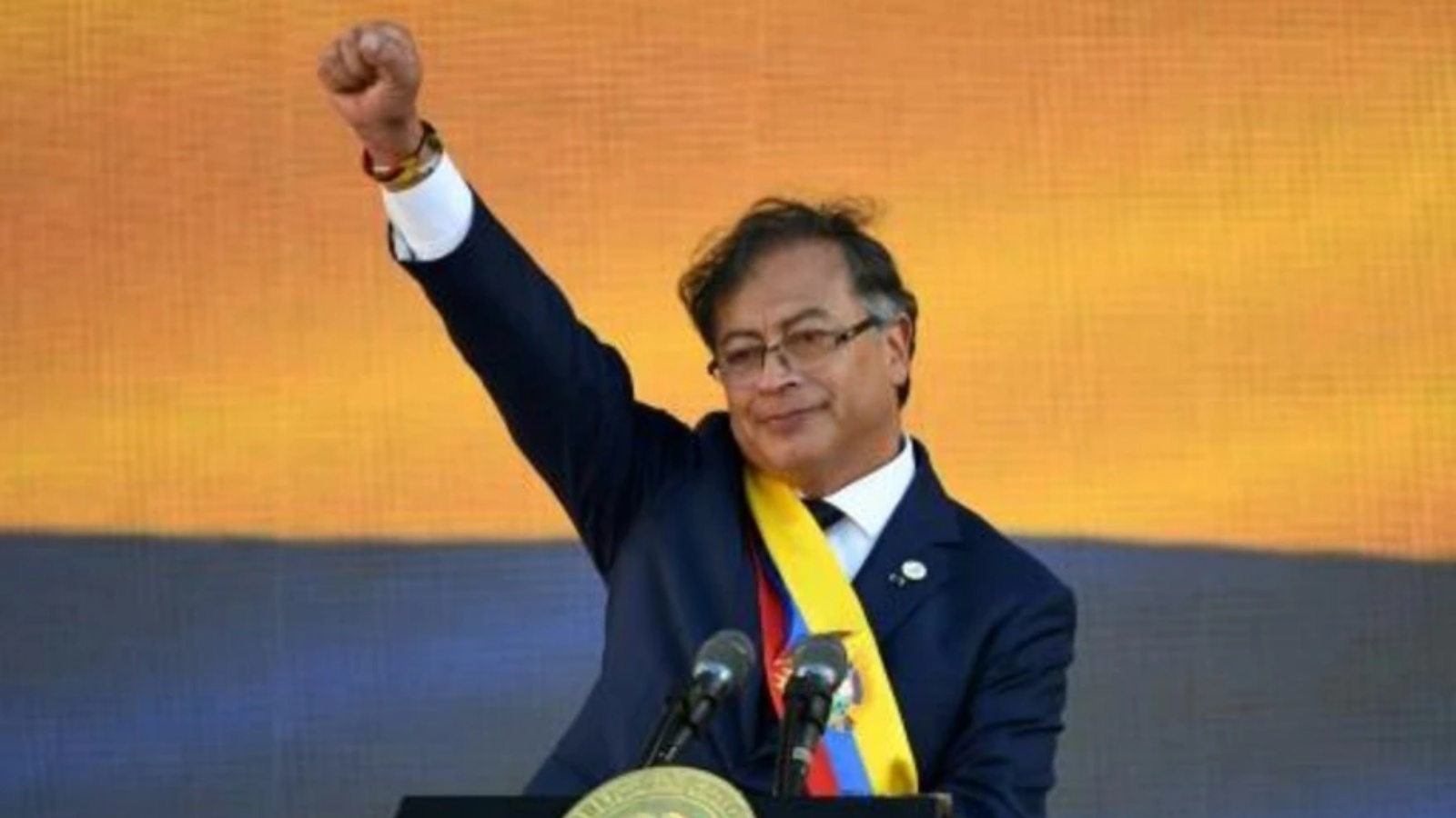 الرئيس الكولومبي غوستافو بيترو في ختام مراسم تنصيبه في بوغوتا في 7 أغسطس 2022