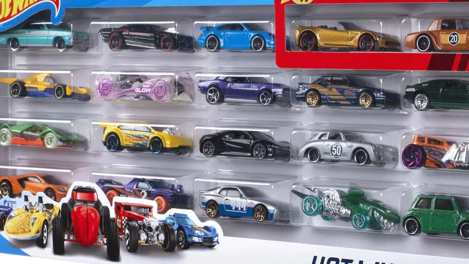 صورة لنماذج من السيارات الصغيرة التي لاتزال إحدى العاب الصغار المفضلة(وولمرت)