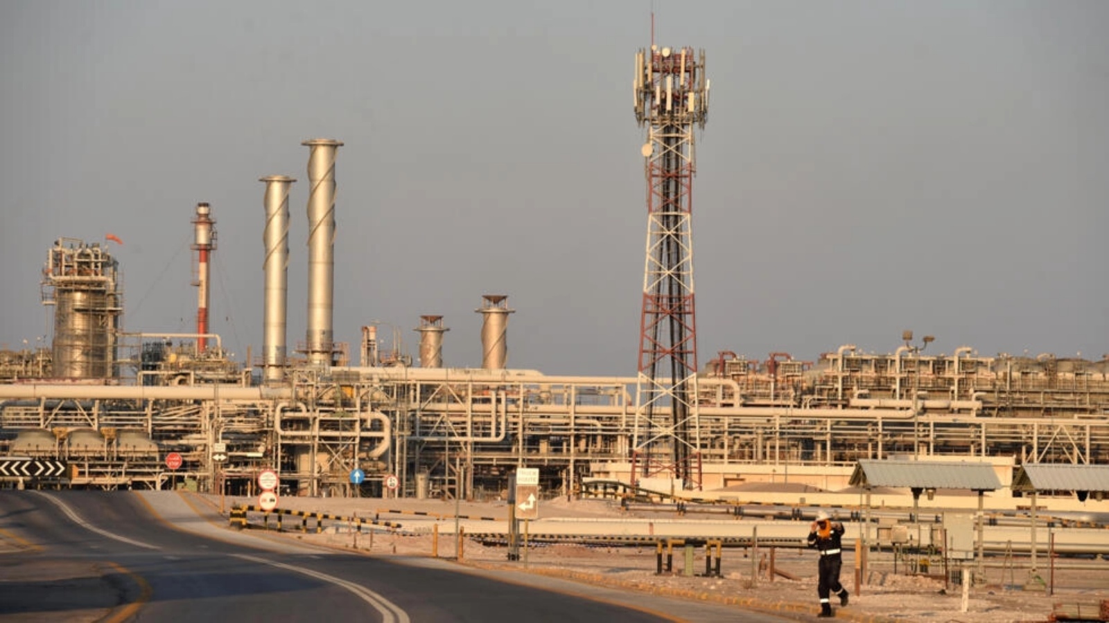 المجموعة النفطية السعودية ارامكو في بقيق في 20 سبتمبر 2020