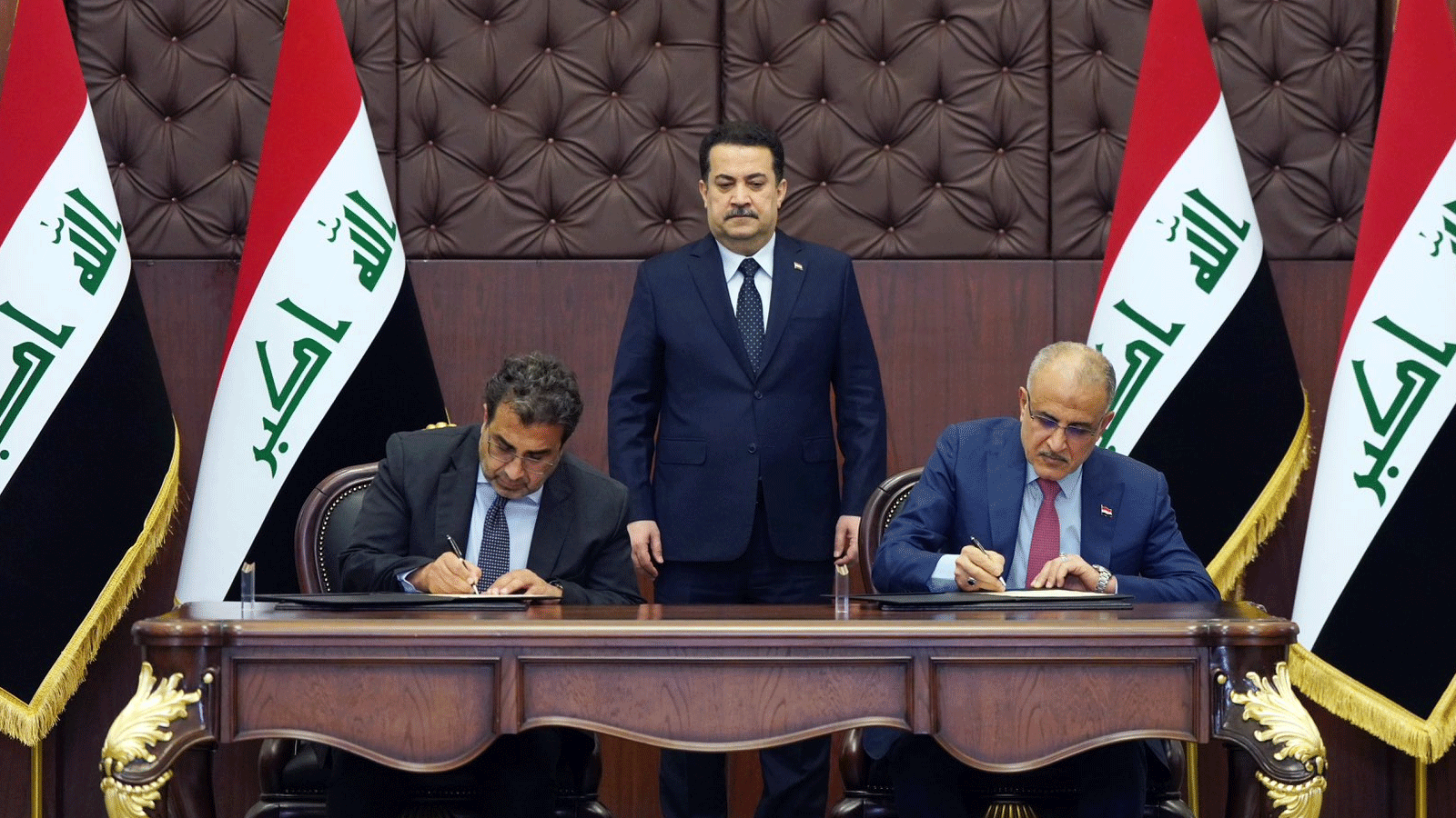 رئيس مجلس الوزراء محمد شياع السوداني يرعى توقيع اتفاقية رائدة مع مؤسسة التمويل الدولية/IFC، لتطوير وتأهيل مطار بغداد الدولي(حساب السوداني على منصة x)