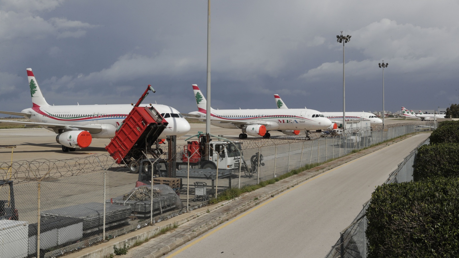 شركة طيران الشرق الأوسط اللبنانية تخفض عدد رحلاتها 