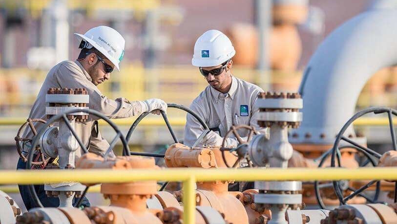 السعودية تمدد خفض إنتاجها النفطي بمليون برميل يومياً حتى مارس 2024