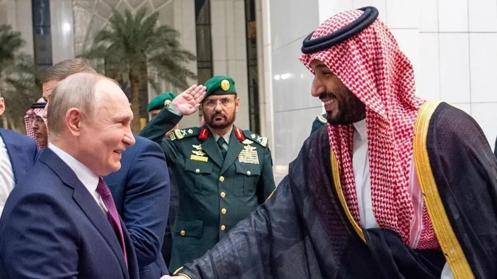 ولي العهد السعودي يستقبل الرئيس الروسي فلاديمير بوتين