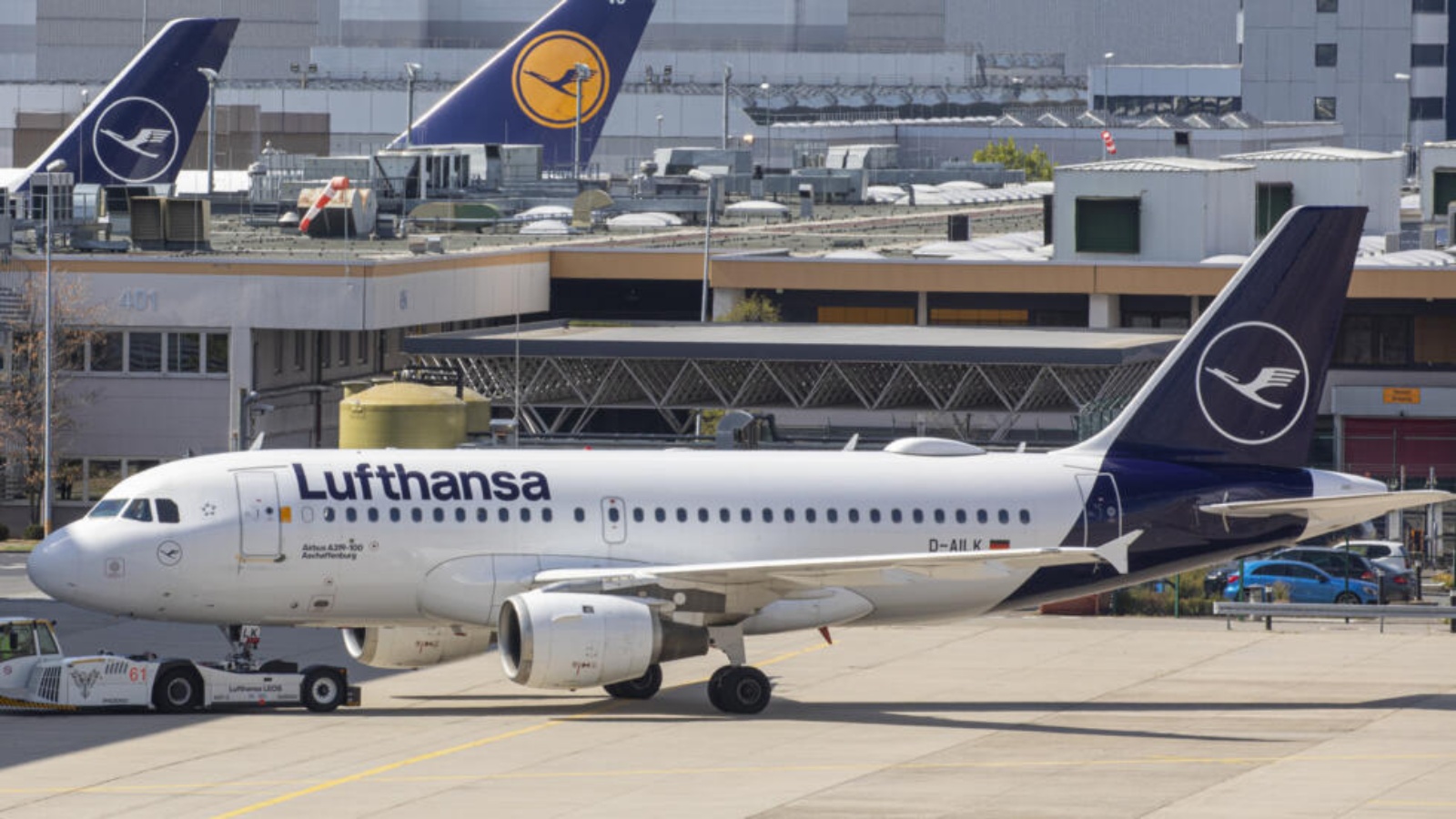طائرة ايرباص تابعة لشركة لوفتهانزا في مطار فرانكفورت في 2 أيلول (سبتمبر) 2022
