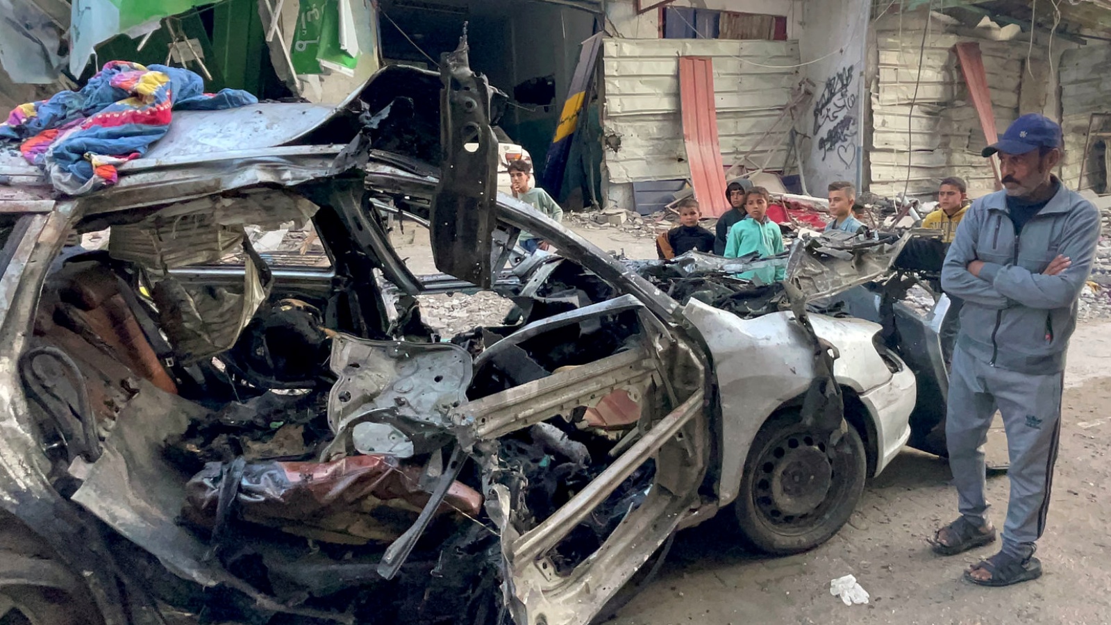 مقتل ثلاثة من أبناء هنية الأربعاء في ضربة في غزة لن يغير شيئا في شروط الحركة
