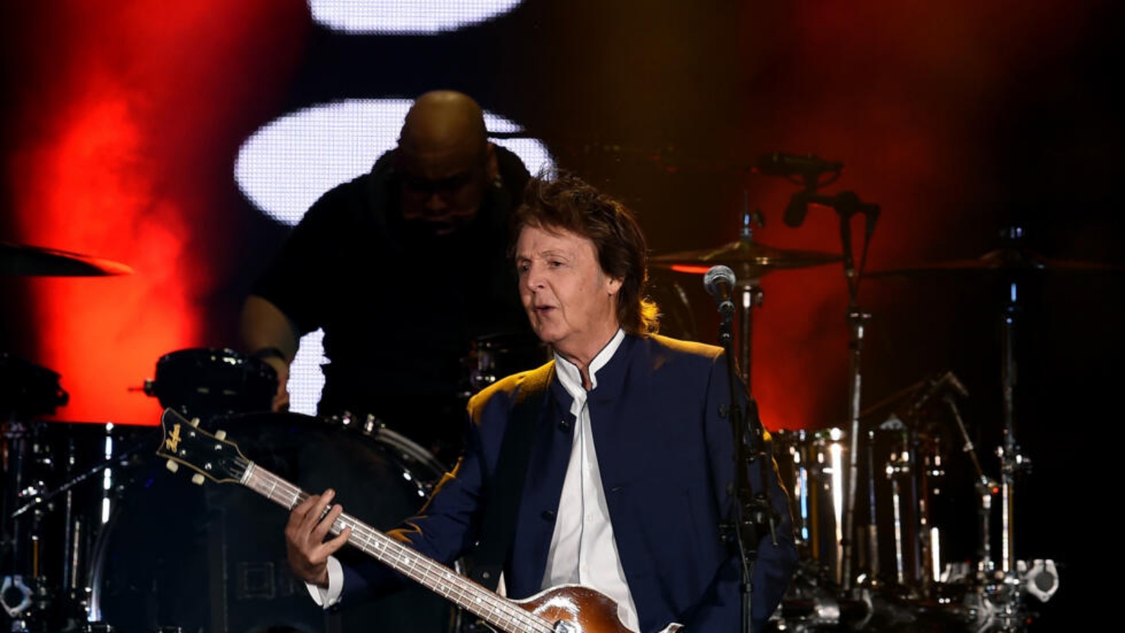 الموسيقي بول مكارتني في كاليفورنيا بتاريخ 15 تشرين الثاني (أكتوبر) 2016 