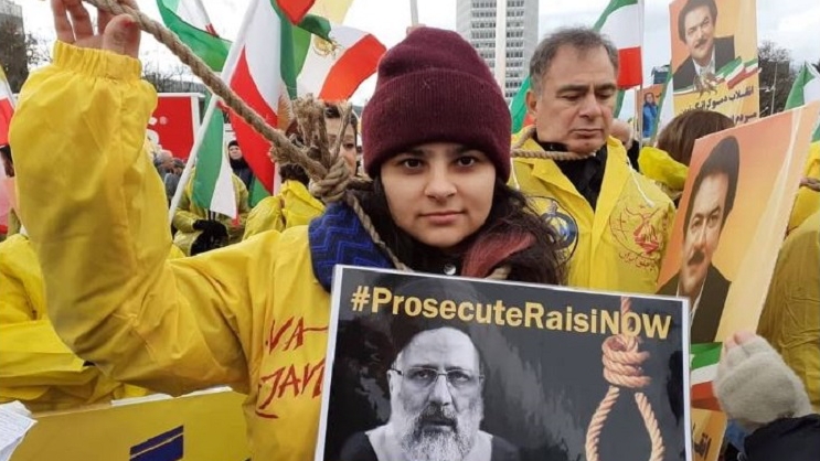 مظاهرة الإيرانيين في جنيف للمطالبة بإلغاء زيارة رئيسي