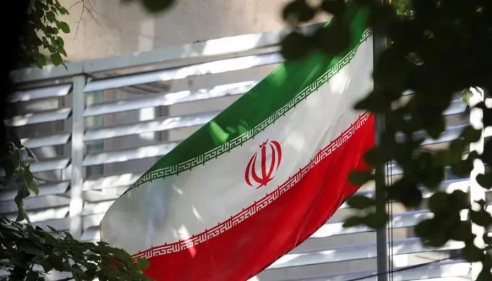 النظام الإيراني وأميركا: صراع موهوم ومصالح مشتركة