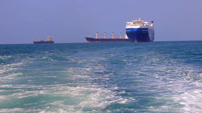 يعبر البحر الأحمر 23 ألف سفينة سنوياً نحو قناة السويس