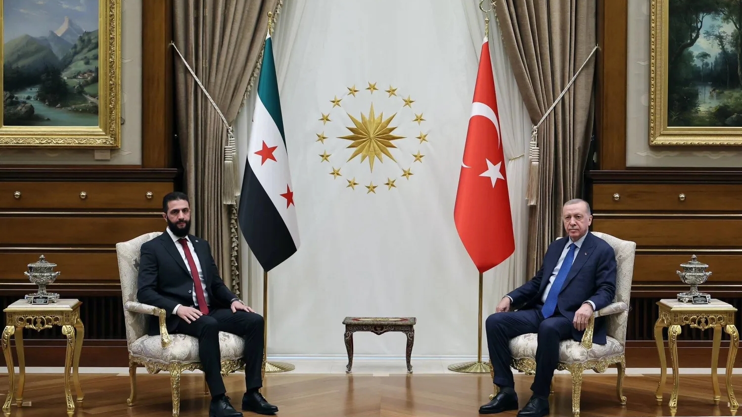 الرئيس التركي رجب طيب إردوغان والرئيس السوري أحمد الشرع خلال مباحثاتهما في أنقرة