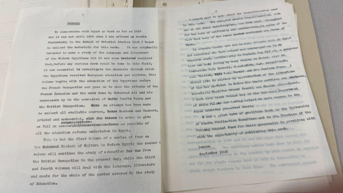 تفكيك السرديات