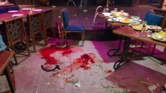 دماء امرأة على أرض ملهى في دمشق اقتحمه مسلحون من السلطة الجديدة في ثاني هجوم مسلح خلال 24 ساعة يستهدف أماكن السهر في العاصمة