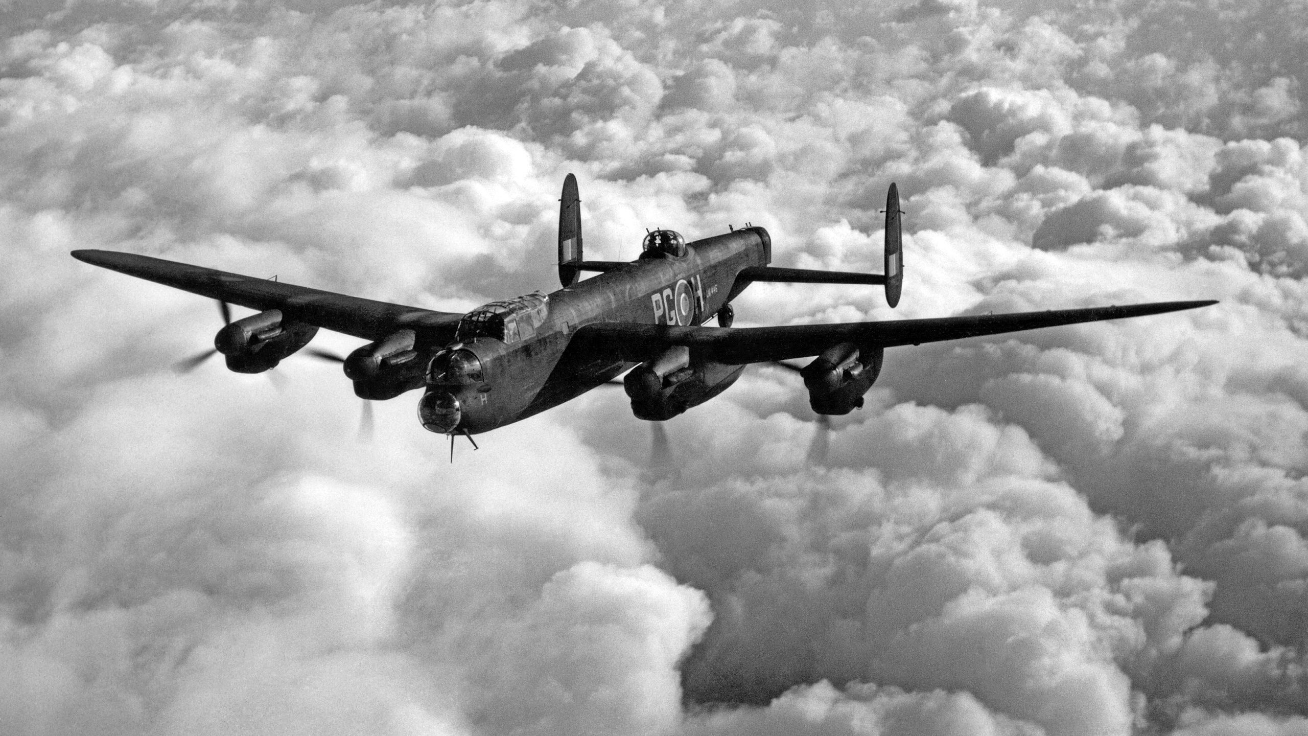 ذهب دن إلى مصر للمرة الأولى كجندي في سلاح الجو البريطاني ولم يخدم سوى عامين