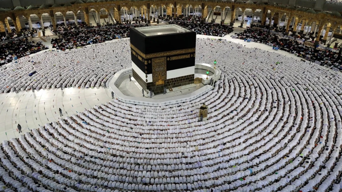 خدمة الحجاج... عطاء يتجدد