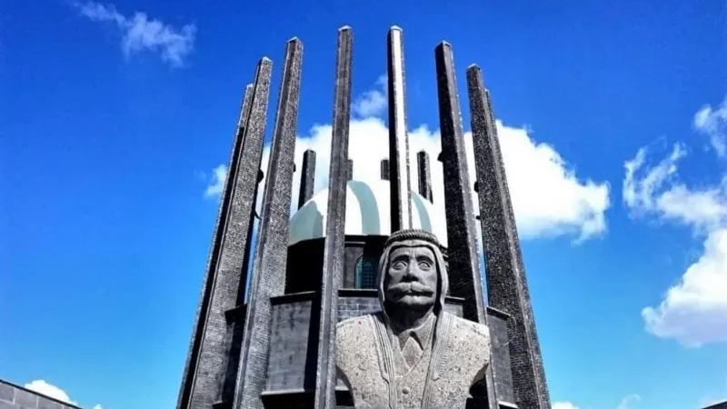 ضريح سلطان باشا الأطرش في بلدة القريا في جبل الدروز