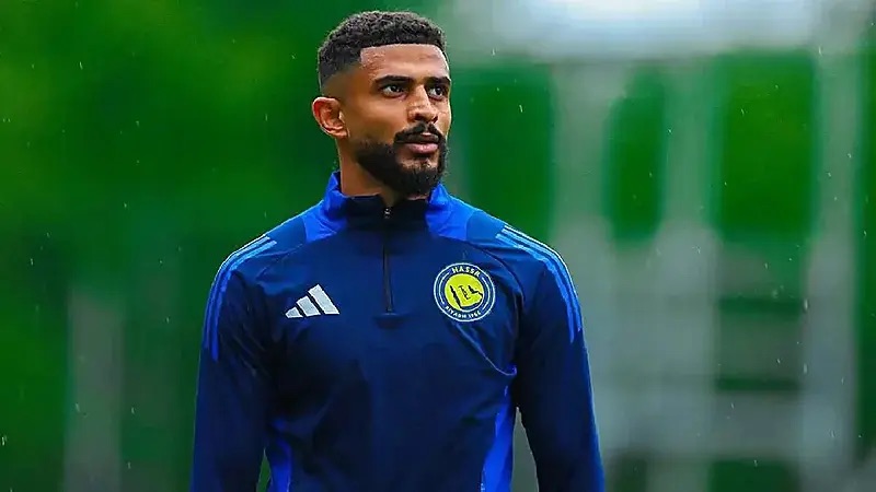 اللاعب عبدالإله العمري