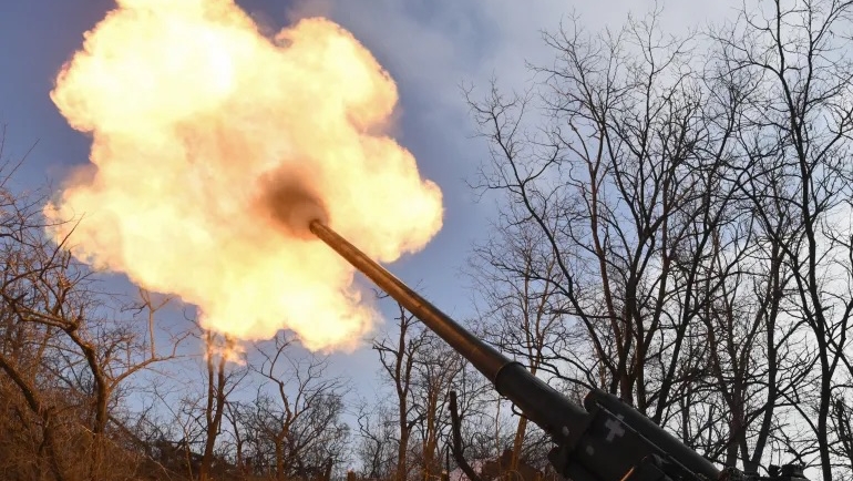 تنشط شركات تركية بشكل واسع في توريد الأسلحة إلى أوكرانيا