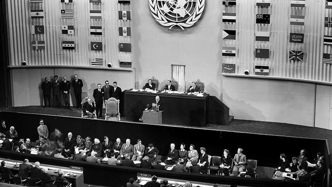 اجتمع الحكماء في باريس عام 1948 وصاغوا وثيقة حقوق الإنسان