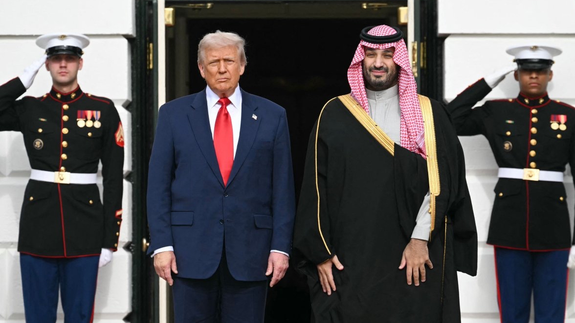 تكمن أهمية الزيارة في أنها جاءت في سياق تحولات سياسية خطيرة في موازين القوى