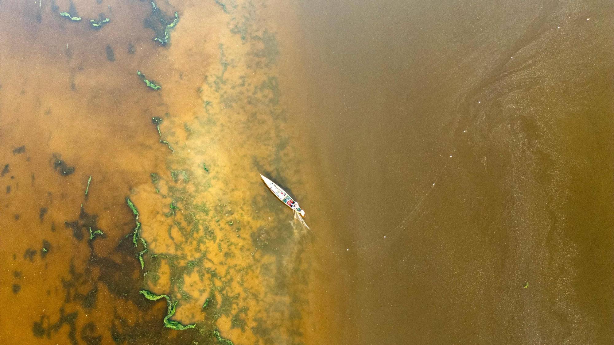 استعمال المياه كسلاح حرب وممارسة ضغوط سياسية واقتصادية يجعل المياه تتحوّل من هبةٍ سماوية إلى ميدانٍ للتنازع والصراع المستمر