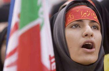 صورة اليوم : ايران تحيي ذكرى الاستيلاء على السفارة الامريكية وتتجاهل التهديدات