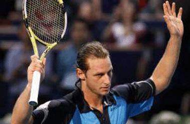 الارجنتيني نالبانديان يواجه نادال بنهائي باريس للتنس