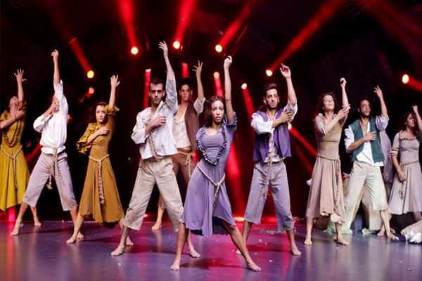 مشهد من تمرينات الحلقة في الكواليس