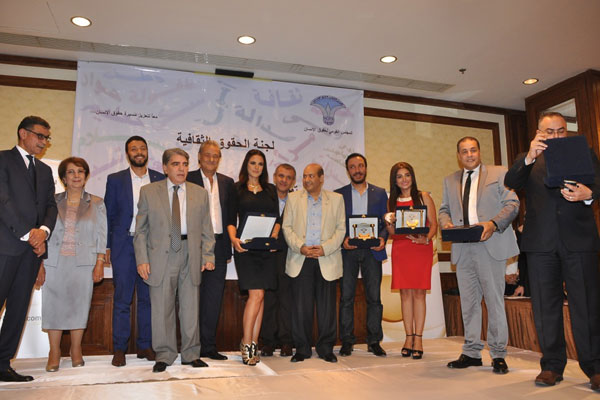 من أجواء التكريم في المهرجان