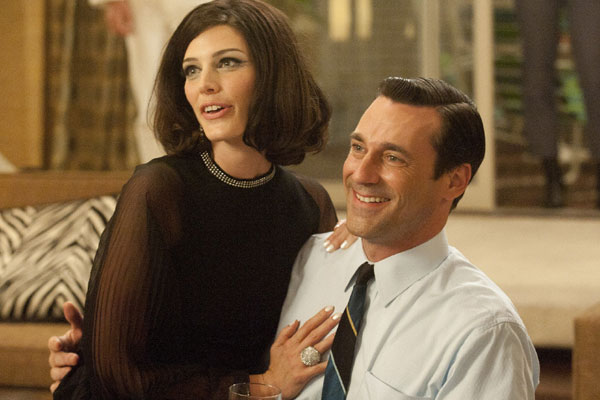 جون هام وجنيفر وست فلدت في سلسلة Mad Men