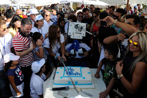 تحدي الدلو الثلج دعماً لـLALS