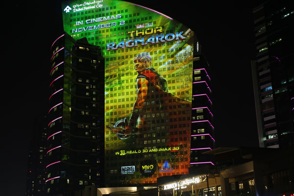Thor:Ragnarok يُضيء لوحة Image في دبي فستيفال سيتي