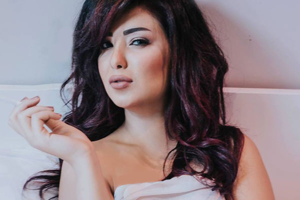 نقابة الموسيقيين تُلغي تصريح المغنية شيما