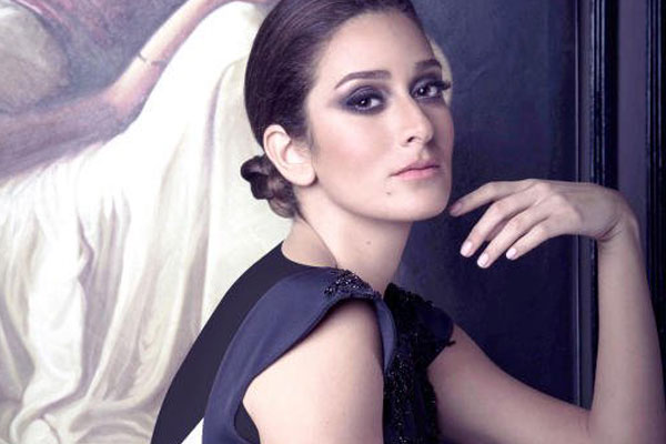 أمينة خليل تعتذر عن البطولة مع عمرو يوسف