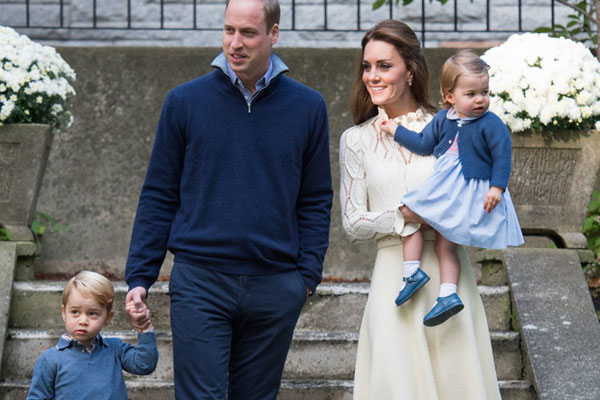 كيت ميدلتون مع الأمير وليام وطفليهما