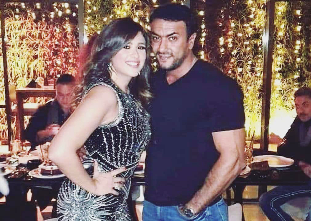 ما حقيقة زواج أحمد العوضي من ياسمين عبد العزيز؟